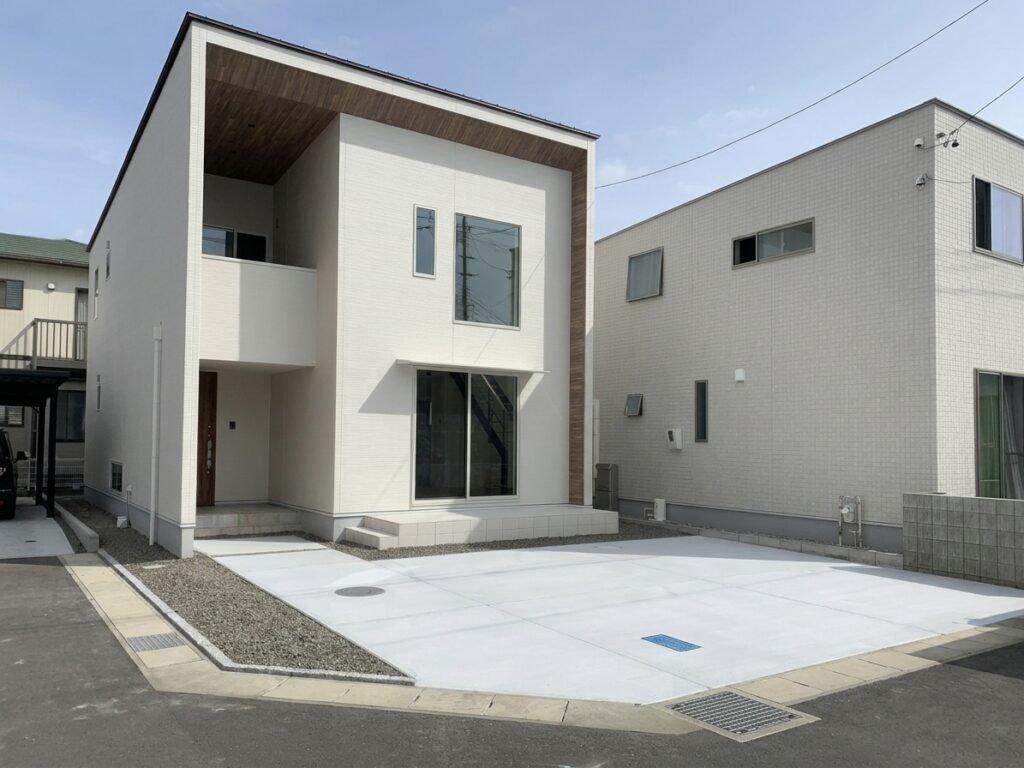 タテヨコに広がる家